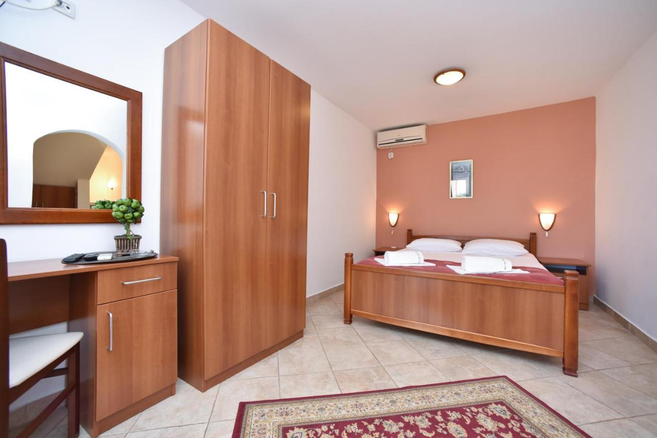 Apartmani Soljaga Petrovac Exterior foto